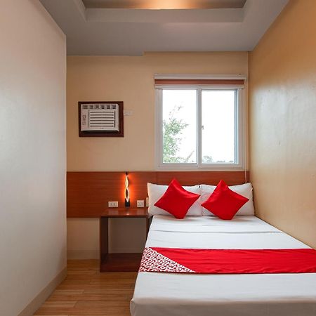 Oyo 685 K Fortune Apartelle Đảo Mactan Ngoại thất bức ảnh