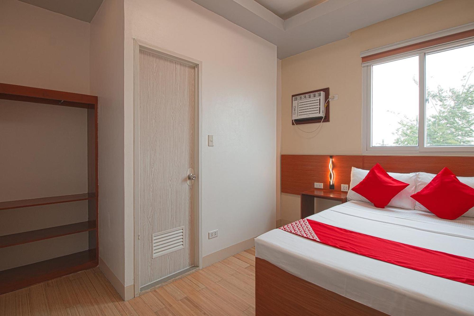 Oyo 685 K Fortune Apartelle Đảo Mactan Ngoại thất bức ảnh